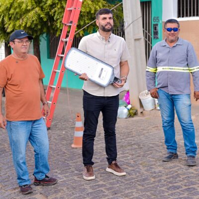 BAIRRO SANTA MARIA GORETE RECEBE MELHORIAS NA ILUMINAÇÃO PÚBLICA POR PARTE PREFEITURA DE CURRAIS NOVOS