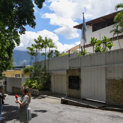 Brasil encerra tutela da embaixada argentina na Venezuela