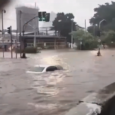 Chuva forte causa alagamentos e desaparecimento de pessoas em SP