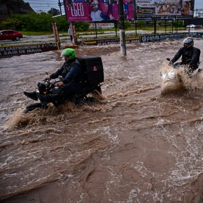 Chuva forte causa enchentes e desaparecimento de idosos em São Paulo