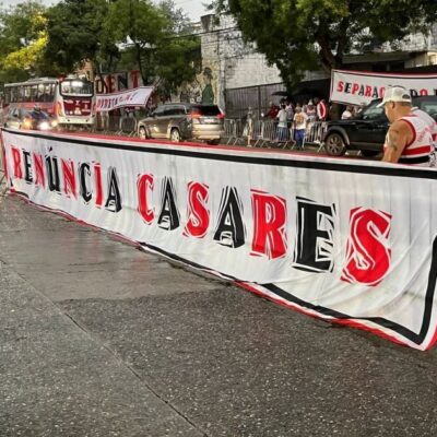 Conselheiros do São Paulo votam impeachment de Julio Casares no Morumbi