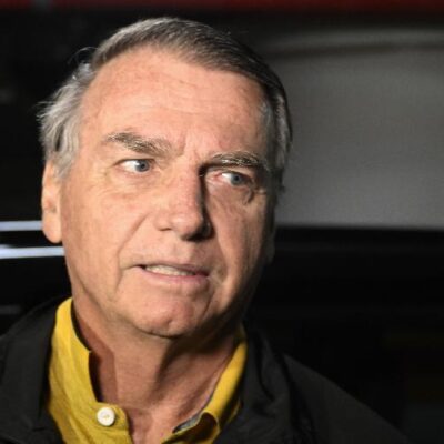 Defesa de Bolsonaro pede nova prisão domiciliar após cirurgias