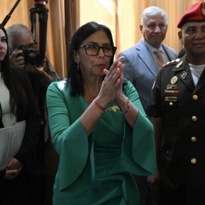 Delcy Rodríguez depende de aliados chavistas para se manter no poder na Venezuela