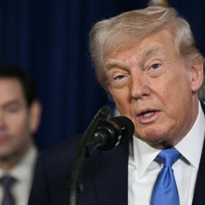 Donald Trump ameaça o Irã diante da possível execução de manifestante