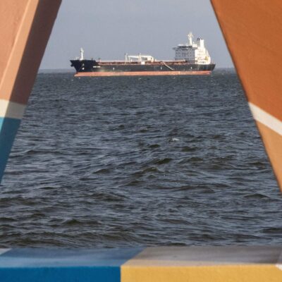 EUA interceptam dois petroleiros ligados à Venezuela após perseguição prolongada