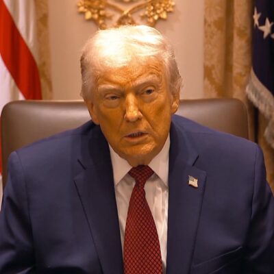 EUA realizam ataques em larga escala contra Estado Islâmico na Síria