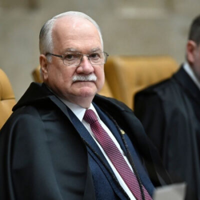 Fachin antecipa retorno a Brasília para conter desgaste do STF em caso Master