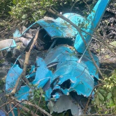 Helicóptero cai na zona oeste do Rio e deixa três mortes
