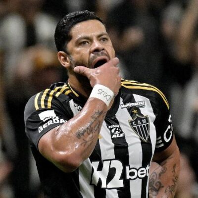 Hulk pede rescisão ao Atlético-MG, mas clube dificulta liberação