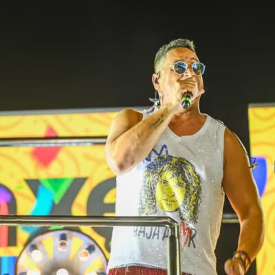 Xanddy Harmonia é internado após passar mal em Salvador