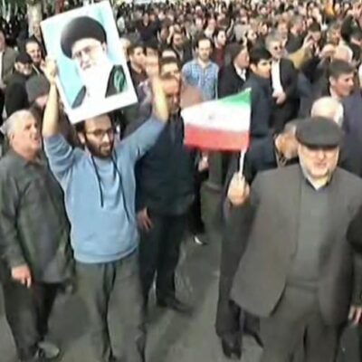 Irã enfrenta protestos pelo 14º dia com mais de 500 mortos