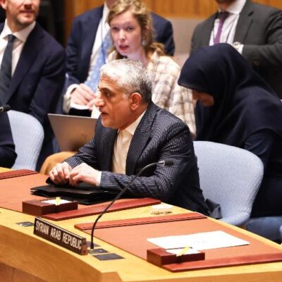 Irã responde a ameaças de Trump e culpa EUA e Israel por mortes em protestos