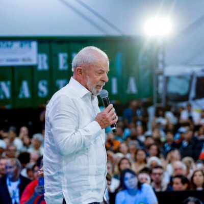 Lula avalia convite de Trump para conselho de paz na Faixa de Gaza