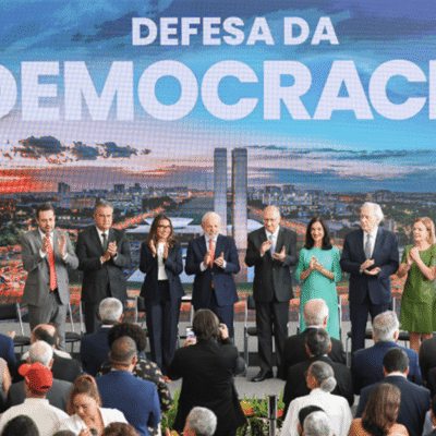 Lula veta integralmente projeto sobre penas do 8 de janeiro