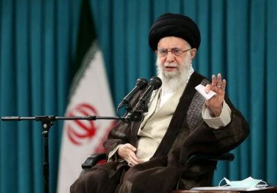 Líder Supremo do Irã critica Trump e pede foco nos EUA durante protestos