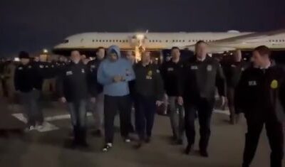 Maduro é conduzido algemado em aeroporto após chegada a Nova York