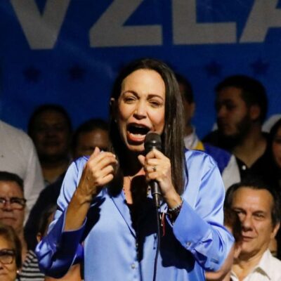 María Corina Machado promete voltar à Venezuela ‘o mais rápido possível’