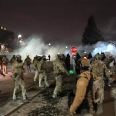 Minneapolis busca liminar para suspender operação federal de imigração