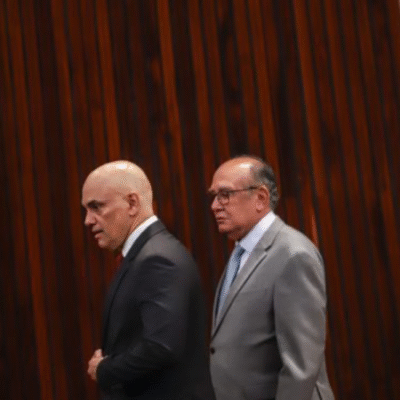Moraes encaminha a Gilmar Mendes habeas corpus para prisão domiciliar de Bolsonaro