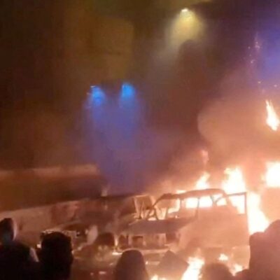 Mortes, prisões e apagão digital ampliam crise interna no Irã