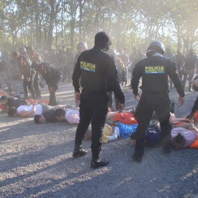 Motim em presídios deixa policiais mortos e motiva toque de recolher na Guatemala