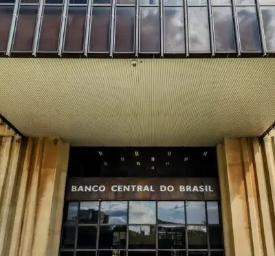 Pressões do Judiciário, Legislativo e TCU marcam liquidação do Banco Master