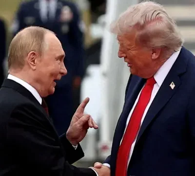 Rússia elogia Trump e critica Europa sobre plano dos EUA para Groenlândia