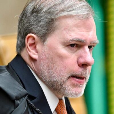 Toffoli afirma que permanecerá no caso Master e enfrentará críticas