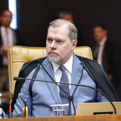 Toffoli aguarda avanços para decidir sobre caso Master no STF