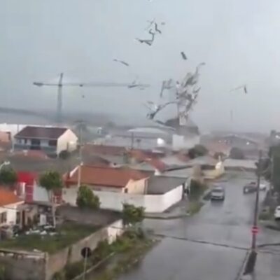 Tornado causa estragos e deixa 10 mil imóveis sem energia em São José dos Pinhais