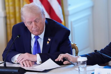 Trump avalia apoio a protestos no Irã em meio a repressão intensa do regime