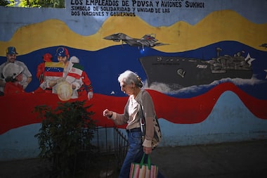 Trump comenta operação militar na Venezuela e sugere ação contra Colômbia