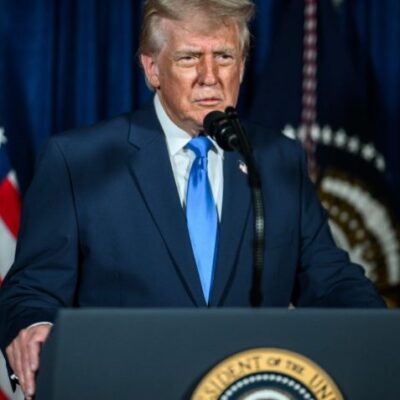 Trump diz que Irã procurou EUA para negociar após pressão e mortes em protestos