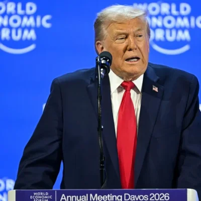 Trump faz discurso em Davos com ataques a aliados e plano para Groenlândia