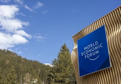 Trump participa do Fórum de Davos em meio a tensões tarifárias com Europa