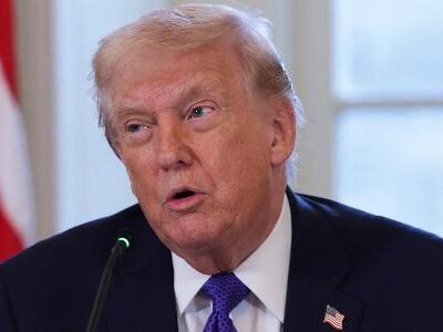 Trump reafirma intenção de tomar Groenlândia apesar de rejeição