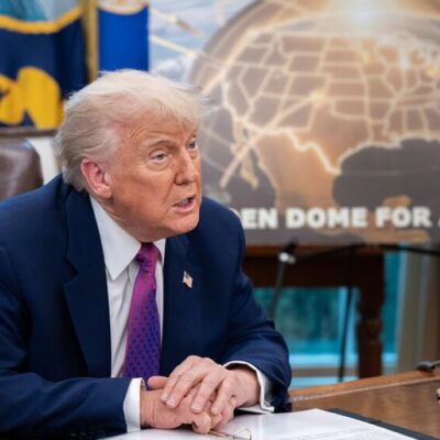 Trump sugere operação militar na Colômbia e critica presidente Gustavo Petro