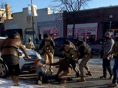 Vídeos contradizem versão oficial sobre morte de Alex Pretti em Minneapolis