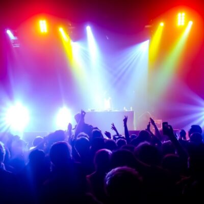 Será o o fim dos eventos privados? produtores entram em colapso com os cachês milionários dos artistas