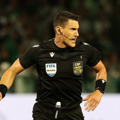 CBF define árbitro da final da Supercopa do Brasil entre Flamengo e Corinthians