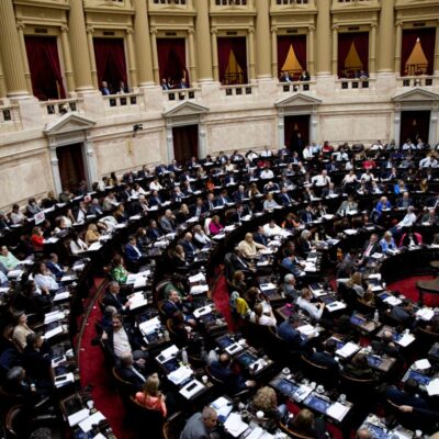 Argentina aprova projeto para reduzir idade penal de 16 para 14 anos