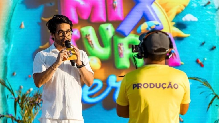 Desabamento de arquibancada em gravação de programa da TV Tropical deixa feridos