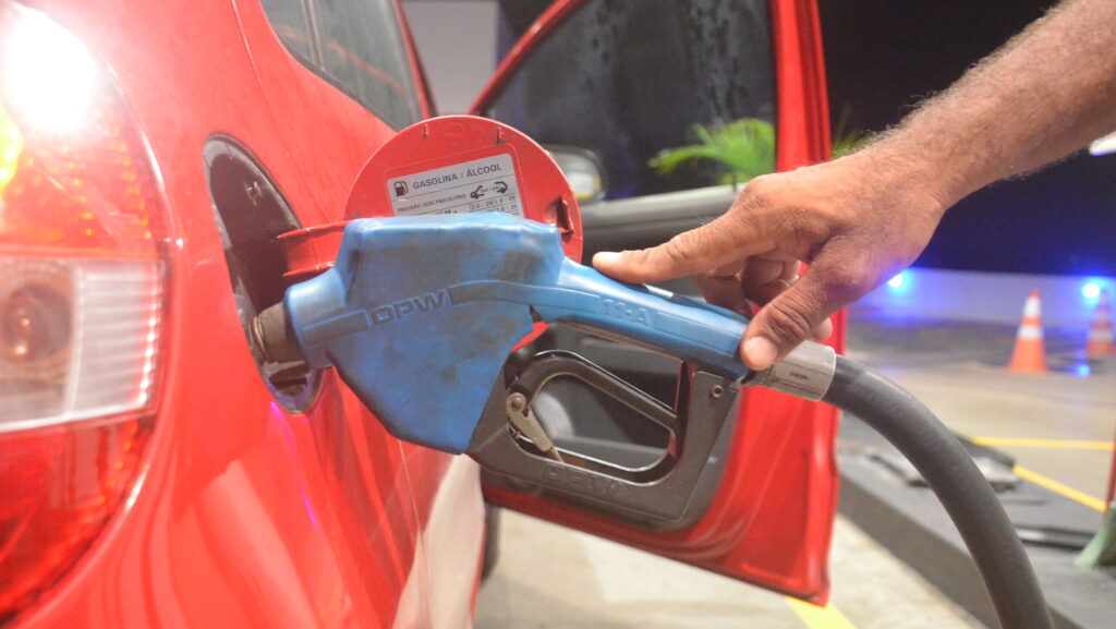 Entidades cobram ações para evitar desabastecimento de diesel no Brasil