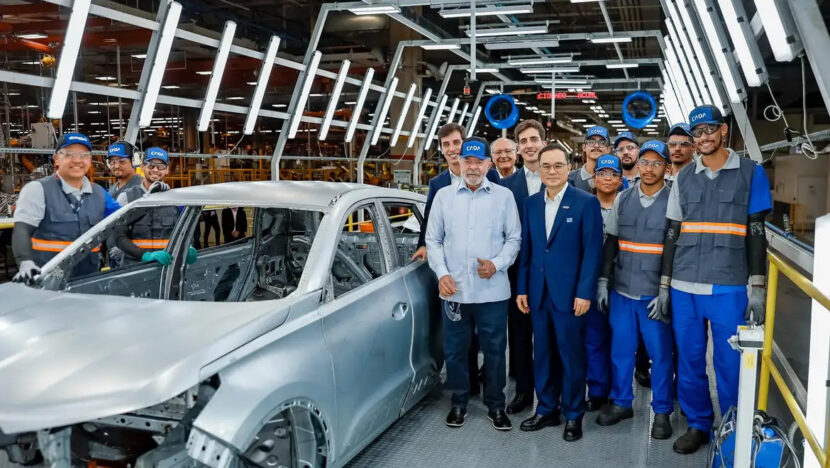 Lula pede propostas para reduzir endividamento das famílias brasileiras