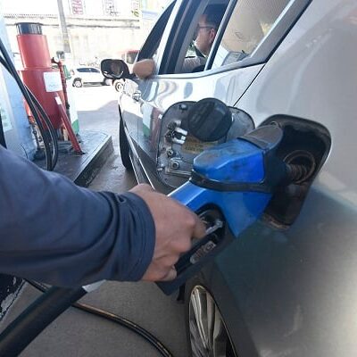 Refinaria Clara Camarão eleva gasolina em R$ 0,30 e diesel em R$ 1,00