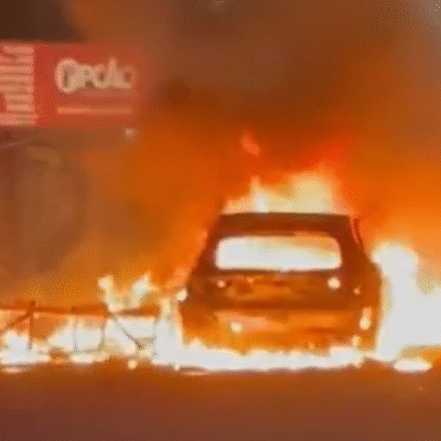 Veículos são incendiados em Ponta Negra após confronto com policiais