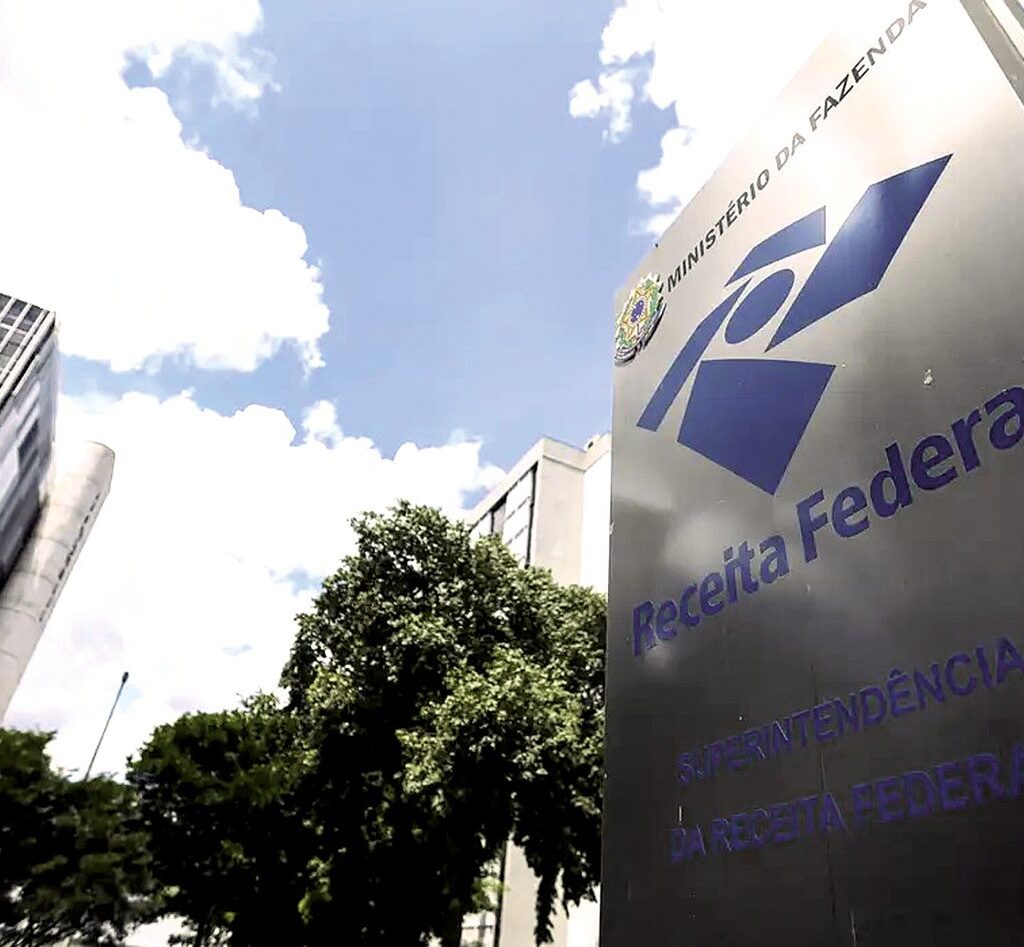 Arrecadação federal bate recorde em março de 2026 com R$ 229,2 bilhões