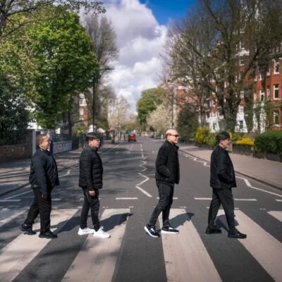 Banda Grafith recria clássica foto dos Beatles em Abbey Road