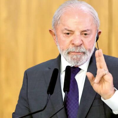 Lula antecipa pouco impacto da guerra no Irã sobre preço do petróleo no Brasil