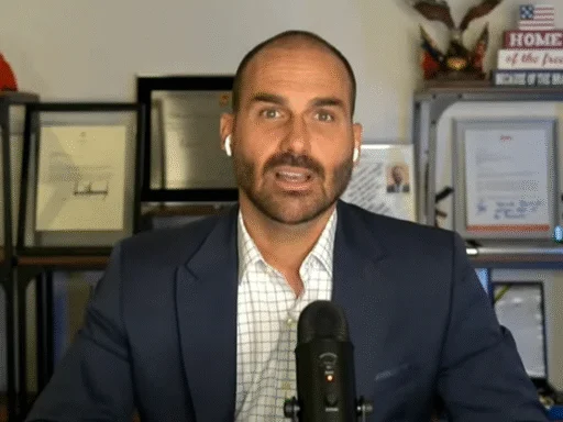 Eduardo Bolsonaro ironiza encontro de Lula com Trump e questiona soberania nacional